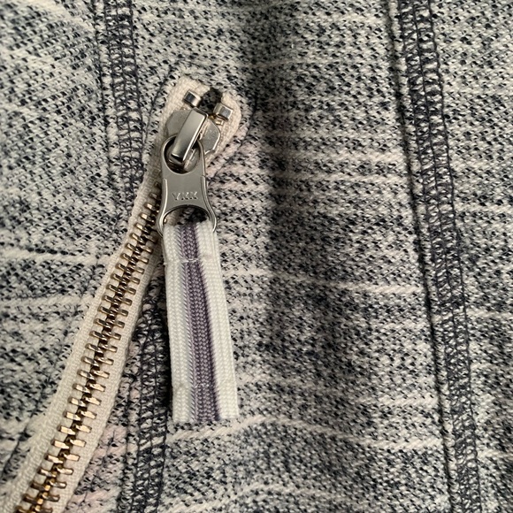 ANTHROPOLOGIE Gray & White Moto Jacket size small - Picture 5 of 6